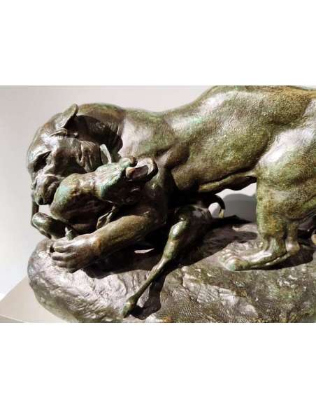 Bronze Antoine - Louis Barye - Tigre surprenant une antilope - Patine Verte