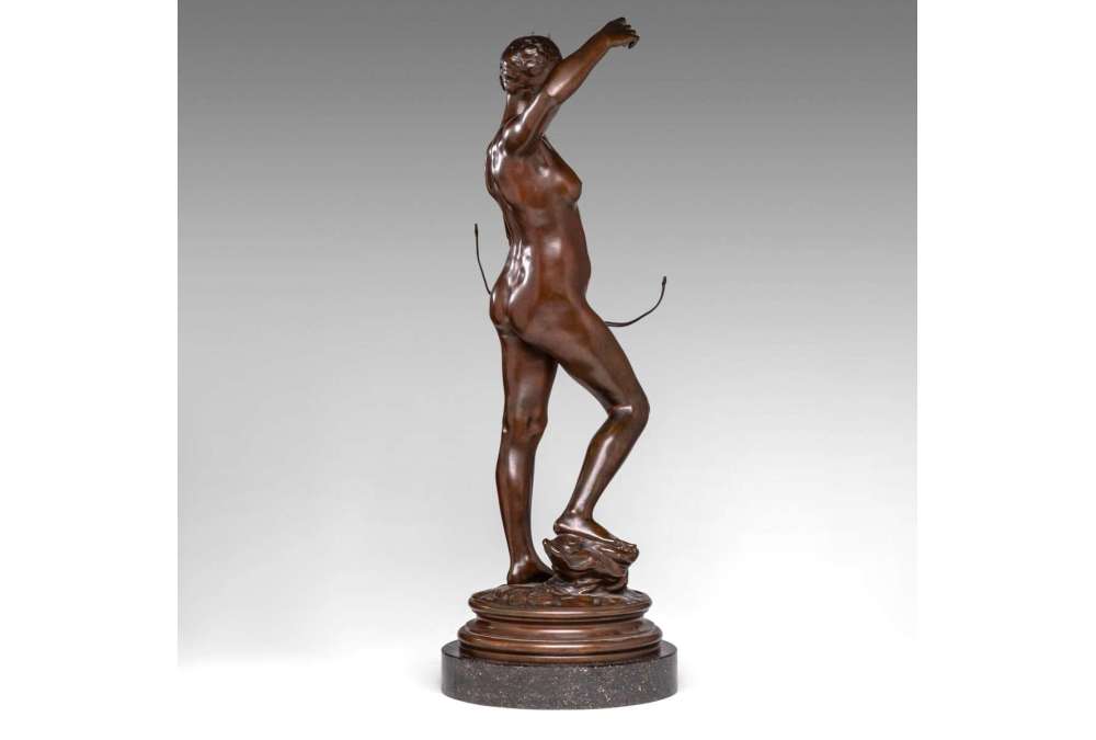 Diane Chasseresse en bronze par Alexandre Falguière