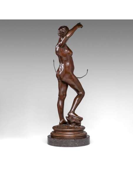 Diane Chasseresse en bronze par Alexandre Falguière