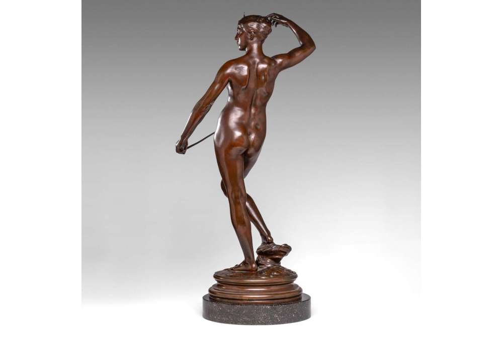 Diane Chasseresse en bronze par Alexandre Falguière