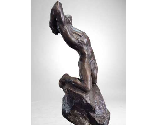 Extreme Effort - Powerful Bronze Sculpture by Alfredo Pina (1883-1966) 2