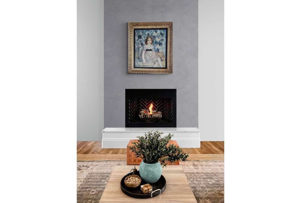 Jeune Fille Assise – Huile sur Toile par Tancrède Synave (1870–1936)