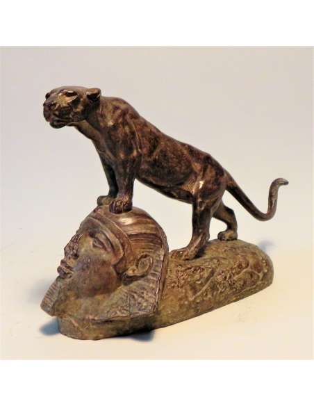Lionne debout sur un sphinx - Clovis-Edmond Masson (1838-1913)