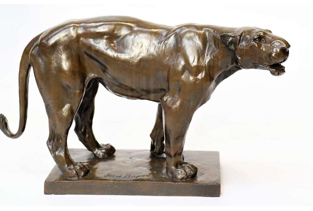 Josuë Dupon — 1864-1935+ Bronze, Lionne Rugissante