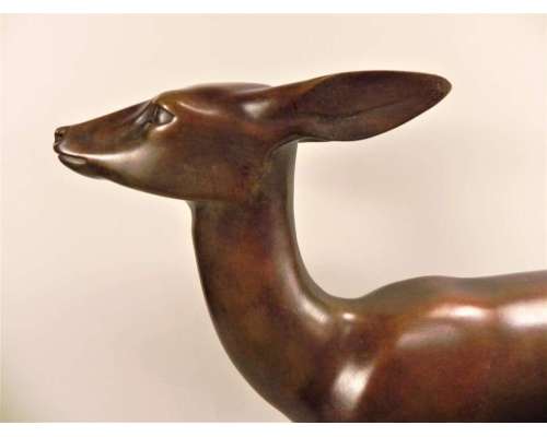 bronze doe sculpture by Wilhelm Krieger circa 1920 2