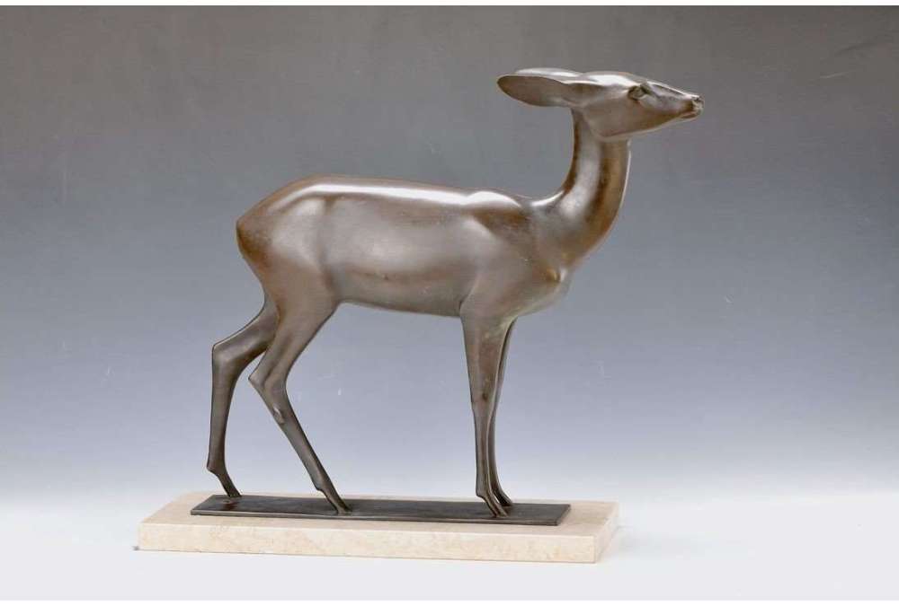 bronze doe sculpture by Wilhelm Krieger circa 1920